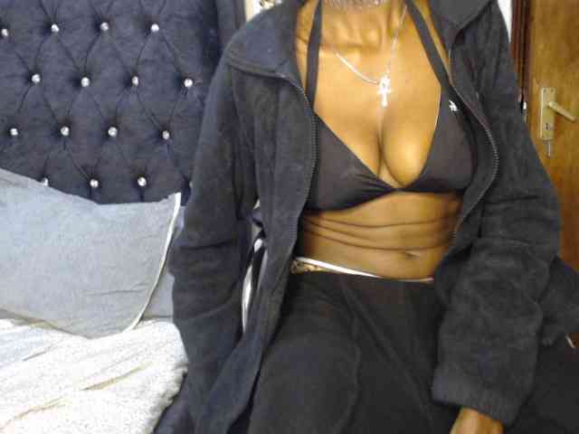 Blaq-betty webcam