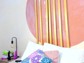 Nicole-Angels Porn Show