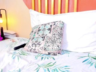 Nicole-Angels Porn Show