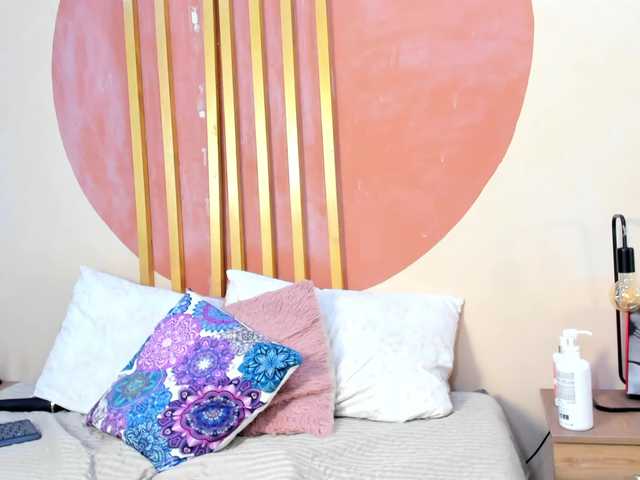 Nicole-Angels Live Cam on BongaCams