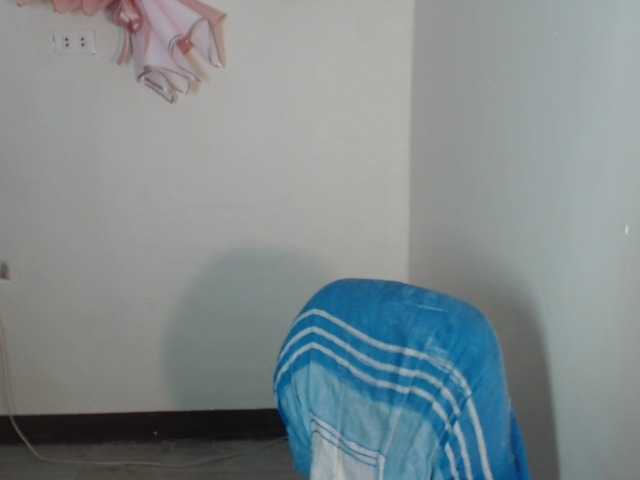 xxCherrybabexx's BongaCams show and profile