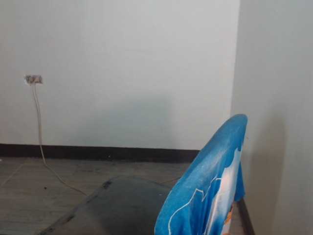 xxCherrybabexx's BongaCams show and profile