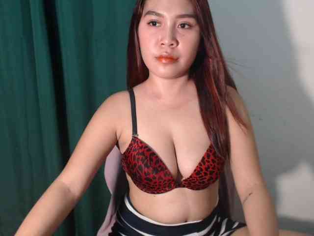 xxCherrybabexx webcam
