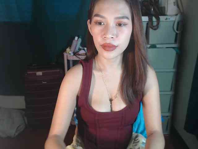 xxCherrybabexx webcam