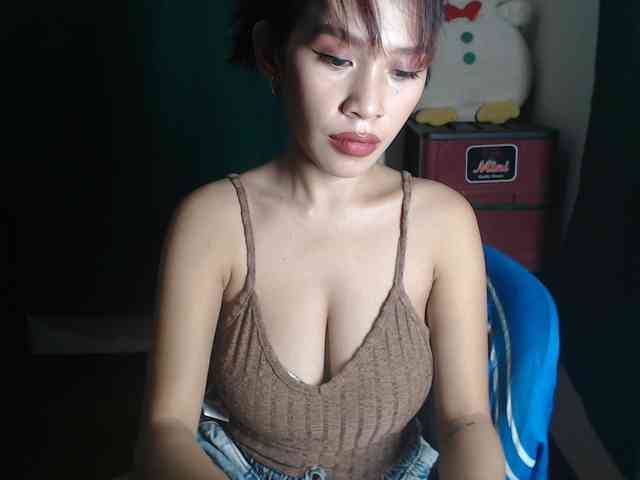 xxCherrybabexx webcam