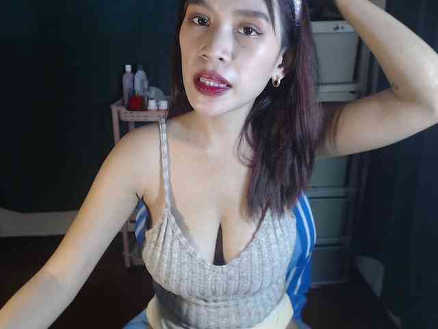 xxCherrybabexx webcam