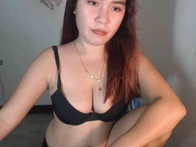 xxCherrybabexx webcam