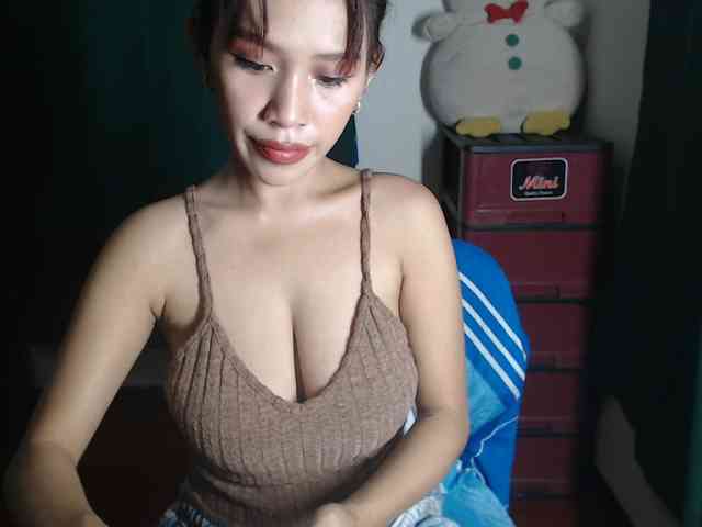 xxCherrybabexx webcam