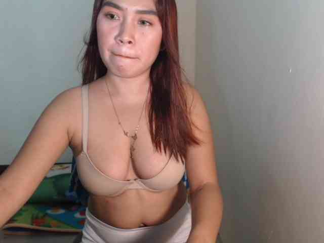 xxCherrybabexx webcam