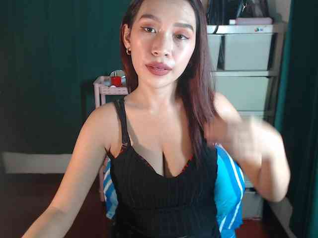 xxCherrybabexx webcam