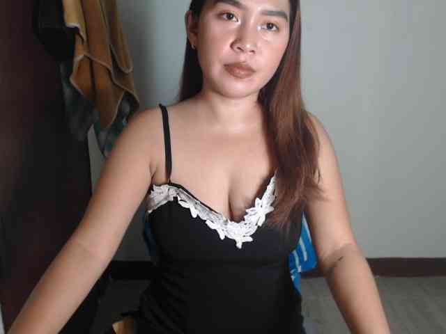 xxCherrybabexx webcam