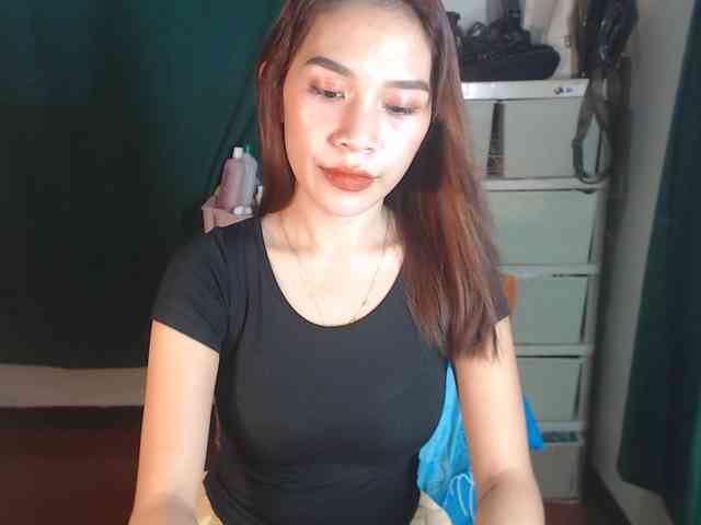 xxCherrybabexx webcam