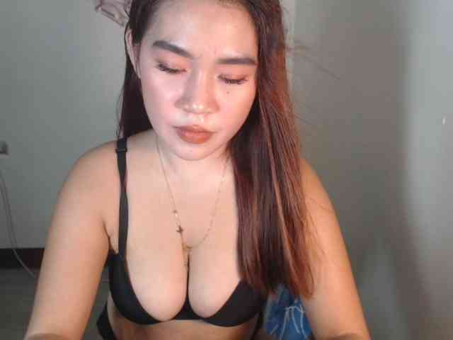 xxCherrybabexx webcam