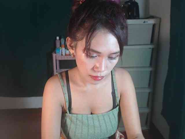 xxCherrybabexx webcam