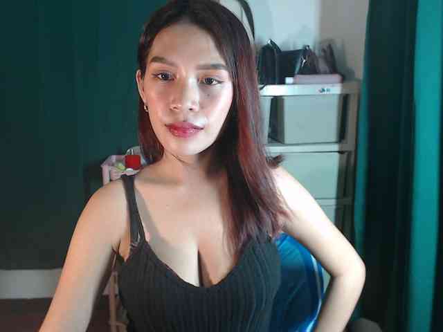 xxCherrybabexx webcam