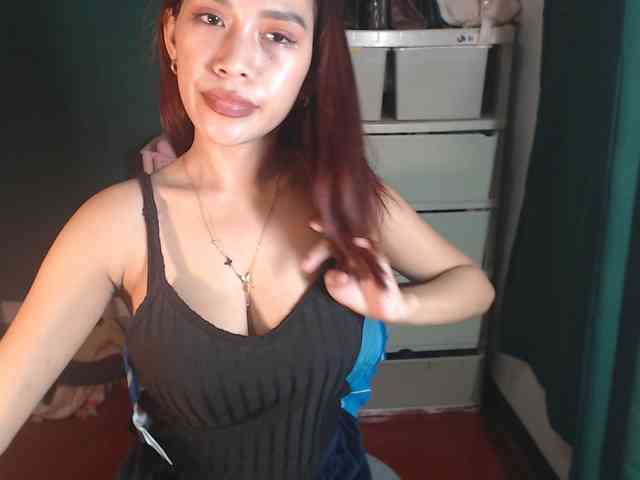 xxCherrybabexx webcam