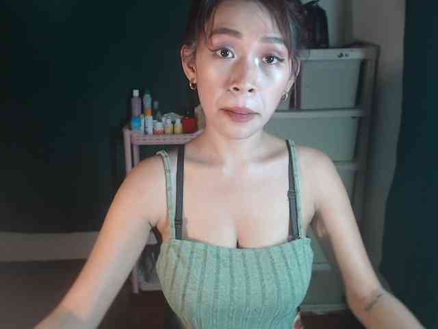 xxCherrybabexx webcam