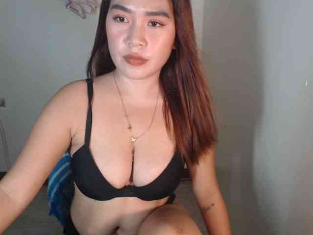 xxCherrybabexx webcam