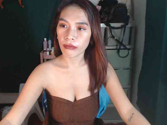xxCherrybabexx webcam