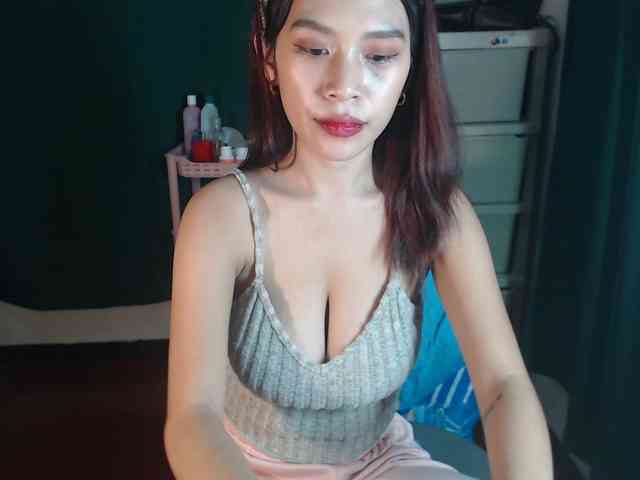 xxCherrybabexx webcam
