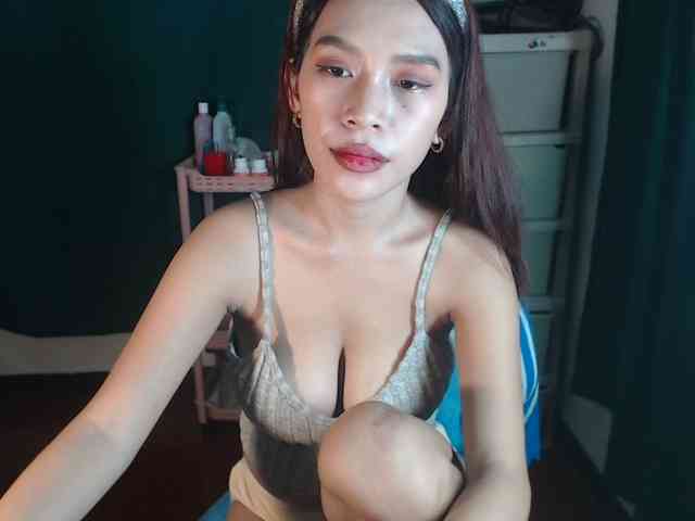 xxCherrybabexx webcam