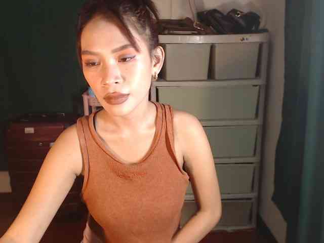 xxCherrybabexx webcam