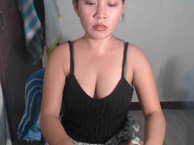 xxCherrybabexx webcam