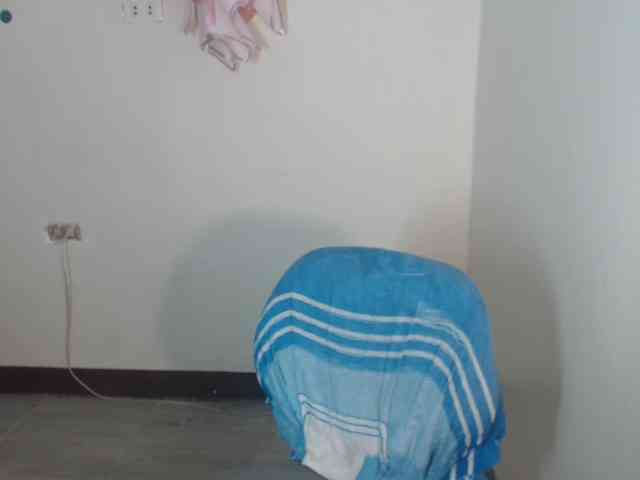 xxCherrybabexx webcam