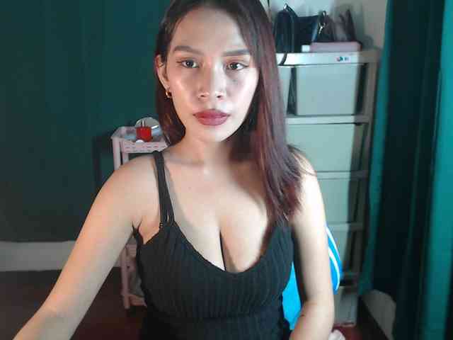 xxCherrybabexx webcam