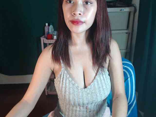 xxCherrybabexx webcam