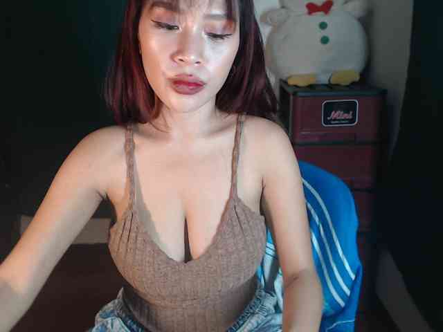 xxCherrybabexx webcam