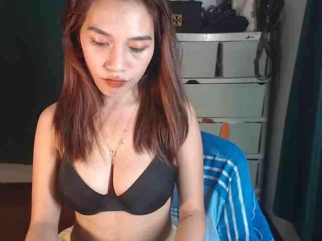 xxCherrybabexx webcam