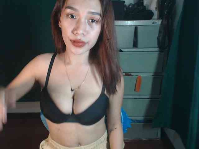 xxCherrybabexx webcam