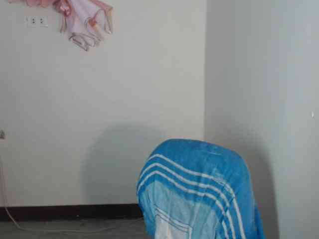 xxCherrybabexx webcam