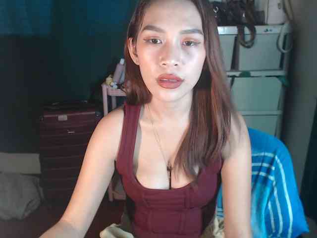 xxCherrybabexx webcam