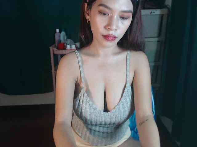 xxCherrybabexx webcam