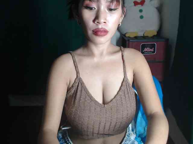 xxCherrybabexx webcam