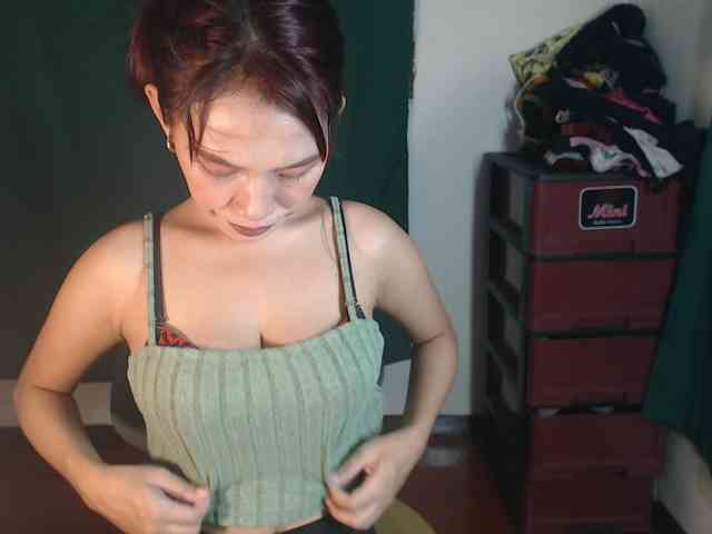 xxCherrybabexx webcam