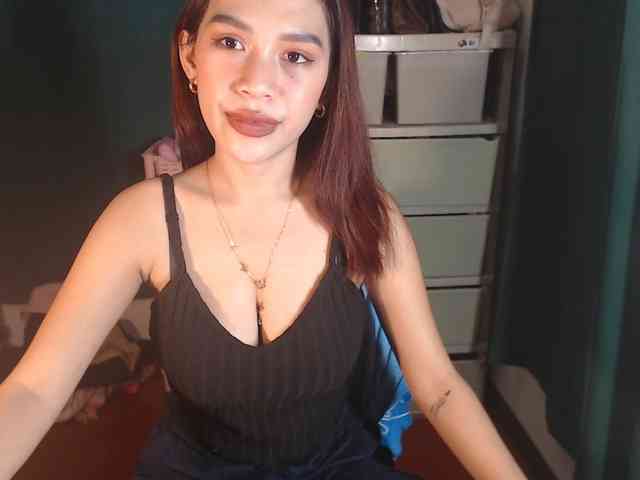 xxCherrybabexx webcam