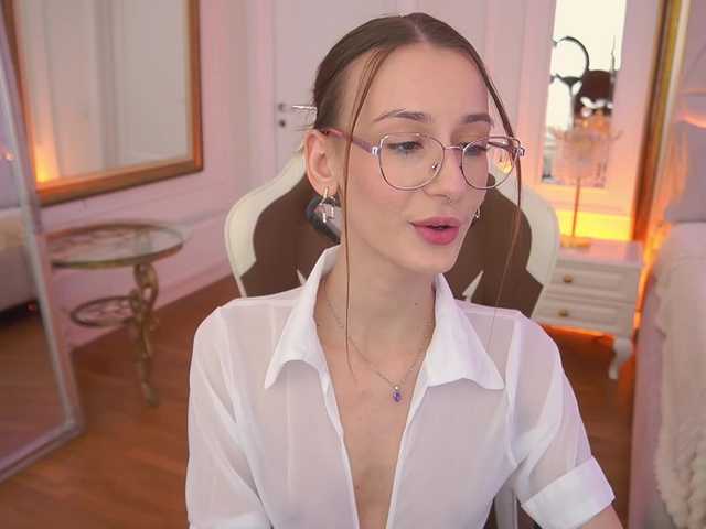 CozyCute's BongaCams show and profile