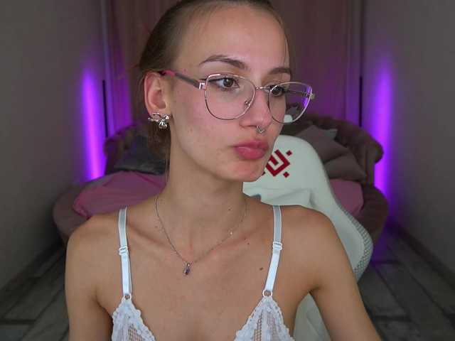  CozyCute chat room