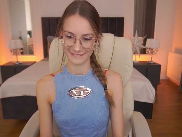 CozyCute's BongaCams show and profile