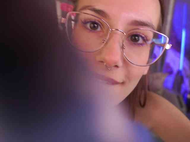 CozyMell webcam