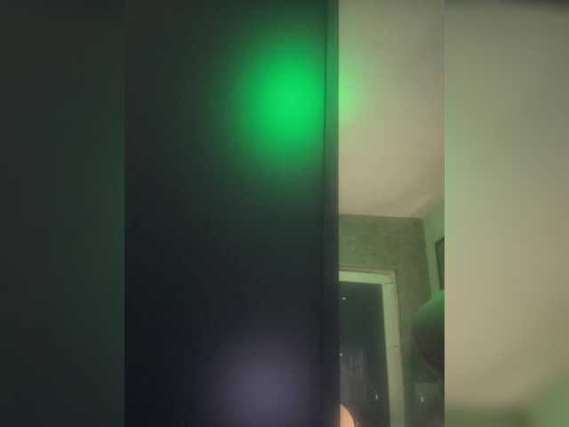 DiamondXx's BongaCams show and profile