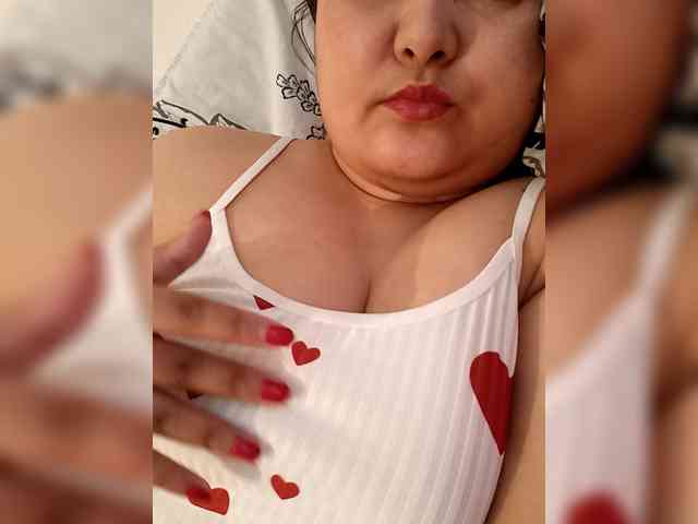 Molly-Janette webcam