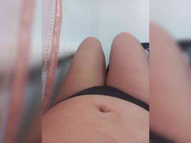 Molly-Janette webcam