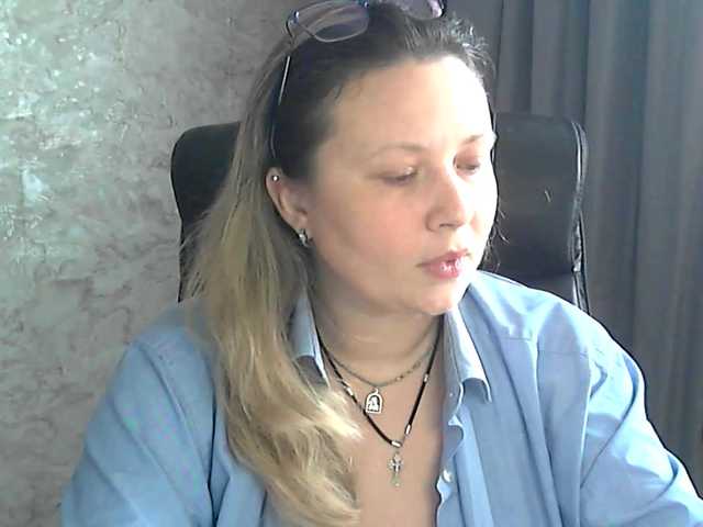 NERVOMOTINA's BongaCams show and profile