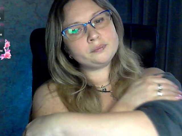 NERVOMOTINA's BongaCams show and profile
