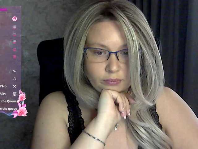 NERVOMOTINA's BongaCams show and profile