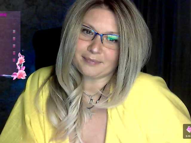 NERVOMOTINA's BongaCams show and profile